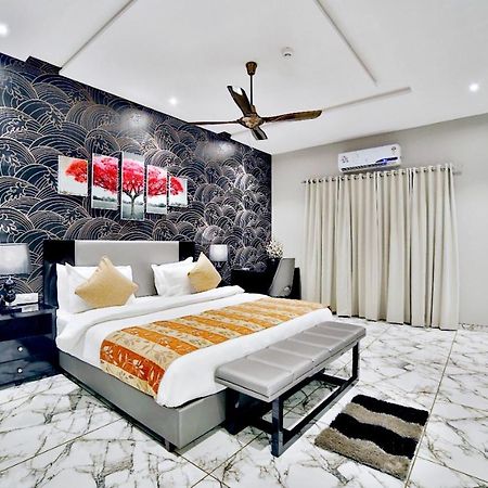 Hotel Kings Heritage Surat Dış mekan fotoğraf